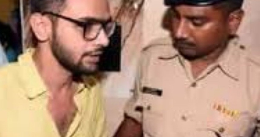 दिल्ली दंगे: उमर खालिद ने पुलिस की आपत्ति के बाद दायर की नई जमानत याचिका दिल्ली दंगे: उमर खालिद ने पुलिस की आपत्ति के बाद दायर की नई जमानत याचिका